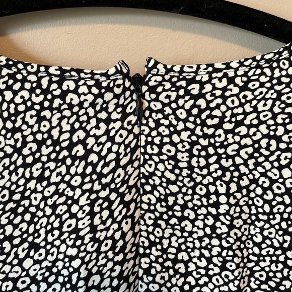 Suzy shier black and white long sleeve printed mini dress - Picture 3 of 5